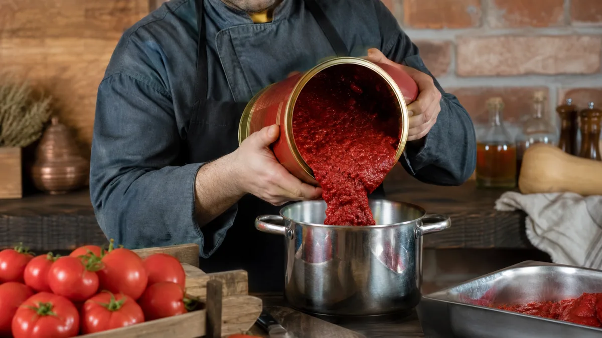 قیمت رب گوجه فرنگی 5 کیلویی سحر در مقایسه با بستههای دیگر